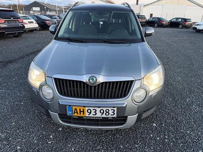 Grau Gebraucht 2012 Skoda Yeti Plus Edition SUV | 3.100 € (Fairer Preis)