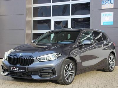 Grau Gebraucht 2021 BMW 120 Sport Line Kleinwagen | 26.990 € (Teuer)