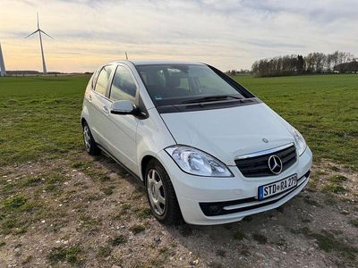 Usata Mercedes A160 109 CV (80 kW) 2012 Bianco Berlina
