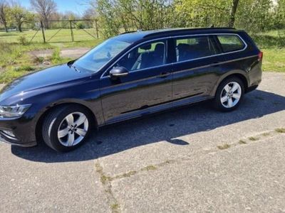 Schwarz Gebraucht 2019 VW Passat Business Kombi | 16.700 € (Guter Preis)