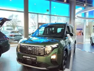 Ny Ford Tourneo Courier Active 100 kW (136 HK) 2025 Grøn MPV