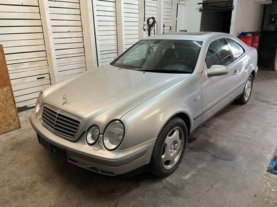 gebraucht Mercedes CLK230 Coupe Kompressor Elegance guter Zustand wenig km!