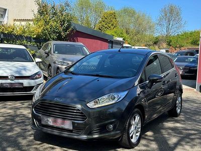 Usata Ford Fiesta Titanium 101 CV (74 kW) 2017 Grigio Berlina