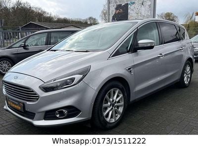 Gebraucht Ford S-MAX Titanium 179 PS (131 kW) 2015 Silber Van / Kleinbus