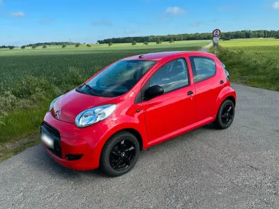 Gebraucht Citroën C1 68 PS (50 kW) 2009 Rot Kleinwagen
