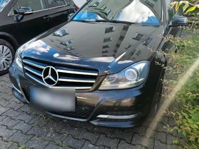 Gebraucht Mercedes C200 Edition 136 PS (100 kW) 2013 Schwarz Kombi