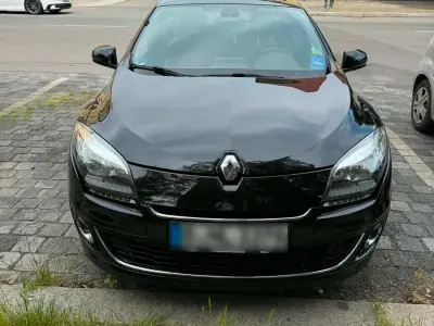 Gebraucht Renault Mégane 110 PS (80 kW) 2013 Schwarz Limousine