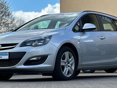 Usata Opel Astra Energy 110 CV (80 kW) 2014 Argento Station wagon