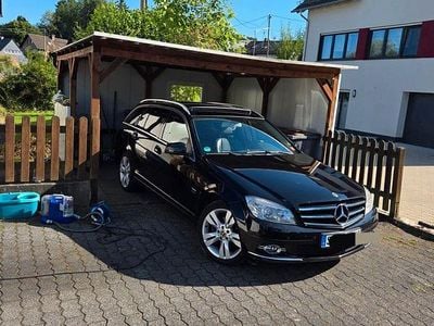 Schwarz Gebraucht 2010 Mercedes C200 Avantgarde Kombi | 4.600 € (Fairer Preis)