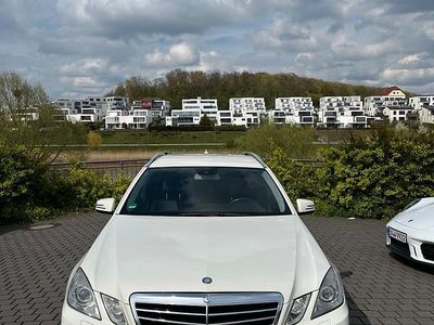 Gebraucht Mercedes E220 170 PS (125 kW) 2011 Weiß Kombi