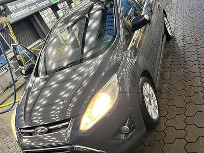 Grau Gebraucht 2011 Ford C-MAX Titanium Van / Kleinbus | 5.500 € (Guter Preis)