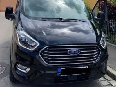 Gebraucht Ford Tourneo Custom Titanium X 185 PS (136 kW) 2019 Schwarz Van