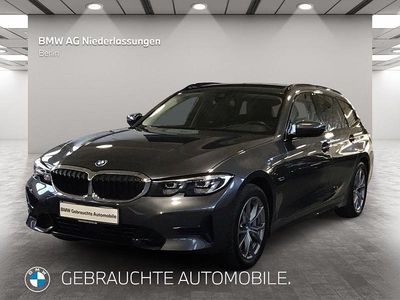 Gebraucht BMW 330e Sport Line 292 PS (214 kW) 2021 Grau Kombi
