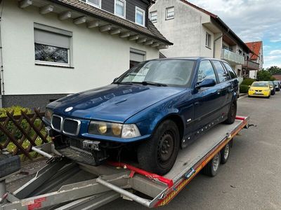 gebraucht BMW 318 i E36 Touring Avusblau M-Paket