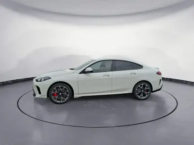 Używany BMW 223 Active Tourer M Sport 218 KM (160 kW) 2025 Biały Minivan