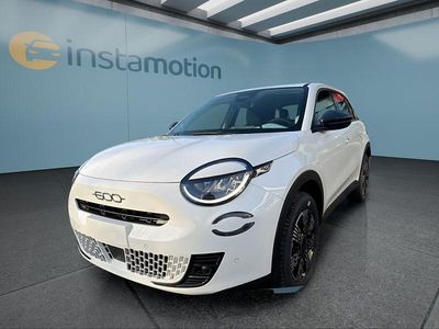Neu Fiat 600 Business 110 PS (80 kW) 2025 Weiß Kleinwagen