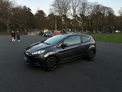 Gebraucht Ford Fiesta 69 PS (50 kW) 2009 Blau Kleinwagen