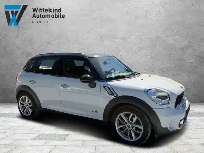 Second-hand Mini Cooper S Countryman 184 CP (135 kW) 2011 Alb SUV