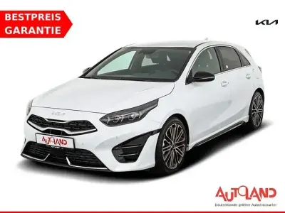 Używany Kia Ceed GT-Line 160 KM (117 kW) 2023 Biały Hatchback