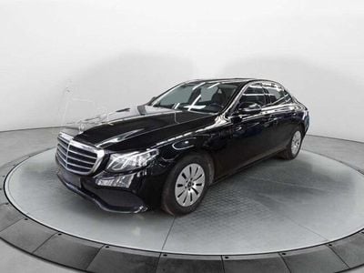 Gebraucht Mercedes E200 160 PS (117 kW) 2020 Schwarz Limousine