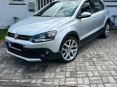 Gebraucht VW Polo Cross 90 PS (66 kW) 2016 Silber Kleinwagen