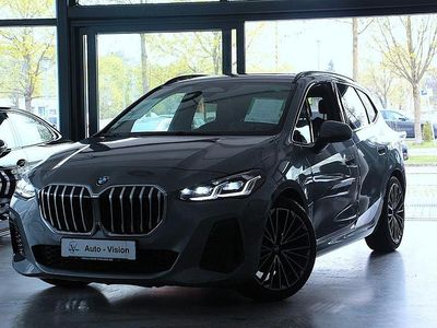 Gebraucht BMW 218 Active Tourer M Sport 136 PS (100 kW) 2024 Grau Van / Kleinbus