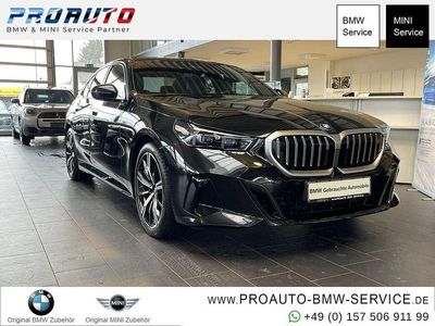 Gebraucht BMW 520 M Sport 208 PS (152 kW) 2025 Black sapphire Limousine
