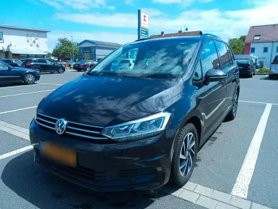 Gebraucht VW Touran Highline 116 PS (85 kW) 2018 Schwarz Van / Kleinbus