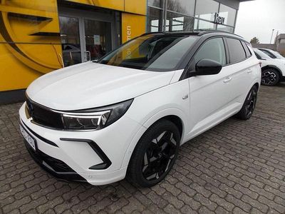 Second-hand Opel Grandland X GSe 299 CP (219 kW) 2023 Alb SUV