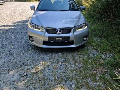 Lexus CT200h