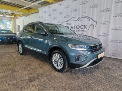 Gebraucht VW T-Roc Life 110 PS (80 kW) 2023 Blau SUV