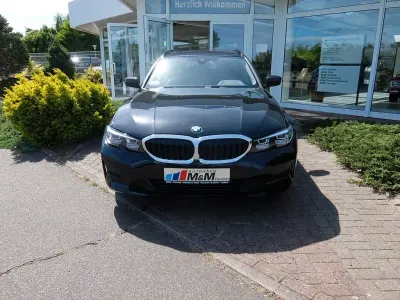 Gebraucht BMW 318 Advantage 150 PS (110 kW) 2022 Schwarz Kombi