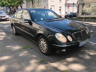 Mercedes E220