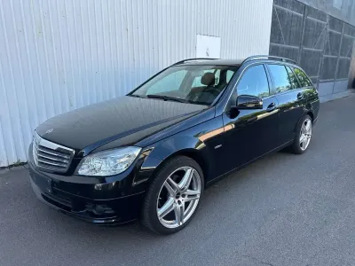 Gebraucht Mercedes C220 170 PS (125 kW) 2010 Obsidianschwarz Kombi
