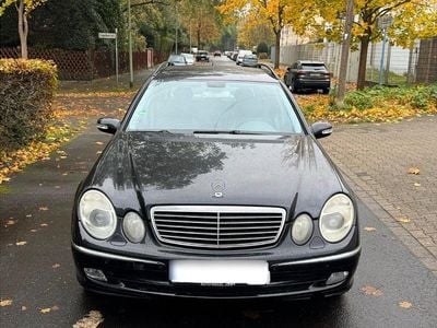 Mercedes E320