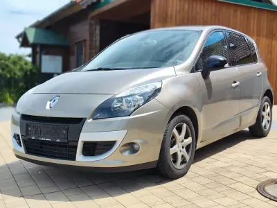 Gebraucht Renault Scenic E-Tech Dynamique 136 PS (100 kW) 2011 Braun Van / Kleinbus