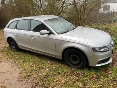 Gebraucht Audi A4 2011 Grau Kombi