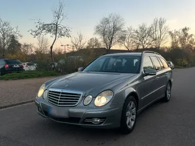 Gebraucht Mercedes E320 Avantgarde 224 PS (164 kW) 2007 Grau Kombi