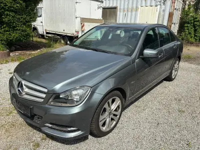 Gebraucht Mercedes C180 Avantgarde 156 PS (114 kW) 2011 Grau Limousine