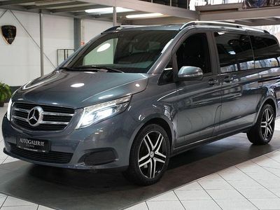 Mercedes V220