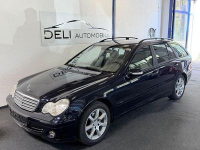 Usata Mercedes C220 Classic 150 CV (110 kW) 2005 Blu Station wagon