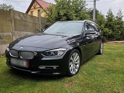 Gebraucht BMW 320 184 PS (135 kW) 2012 Schwarz Kombi