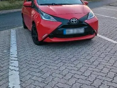 Gebraucht Toyota Aygo 69 PS (50 kW) 2015 Kleinwagen