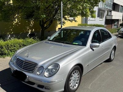 Mercedes E240