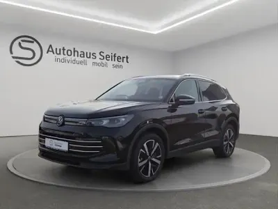 Neu VW Tiguan Elegance 150 PS (110 kW) 2026 Schwarz SUV