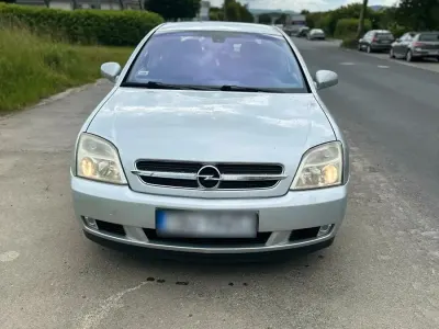 Gebraucht Opel Vectra 150 PS (110 kW) 2003 Silber Limousine