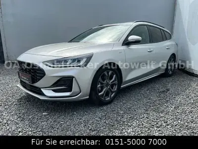 Gebraucht Ford Focus ST-Line 116 PS (85 kW) 2025 Silber Limousine