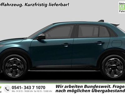 Neu Fiat 600 Icon 145 PS (106 kW) 2025 Cinema schwarz SUV
