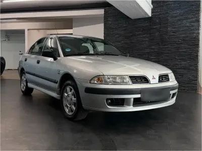 Gebraucht Mitsubishi Carisma 122 PS (89 kW) 2000 Silber Limousine