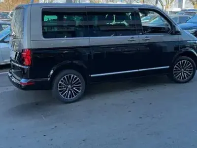 Używany VW Multivan 204 KM (150 kW) 2023 Czarny Minivan